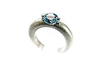 Ring Rudima | 585 Weissgold, Aquamarin